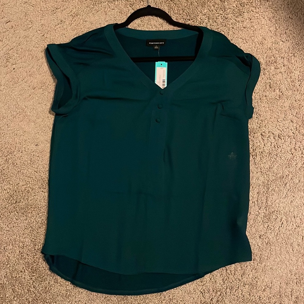 Fortune and Ivy Green Top